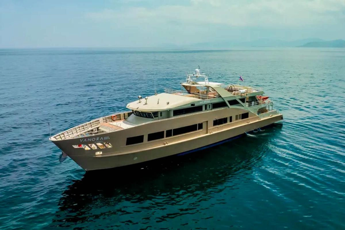 170ft Liveaboard Yacht