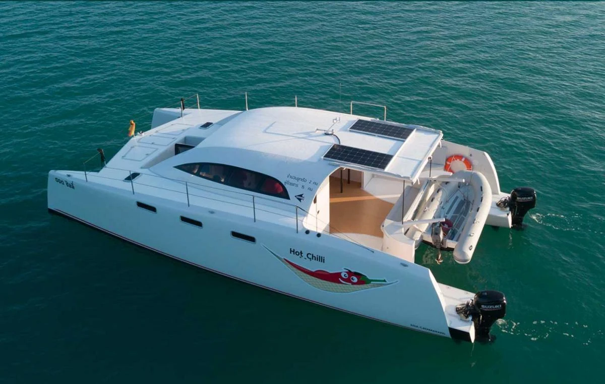 Power Catamaran 38ft